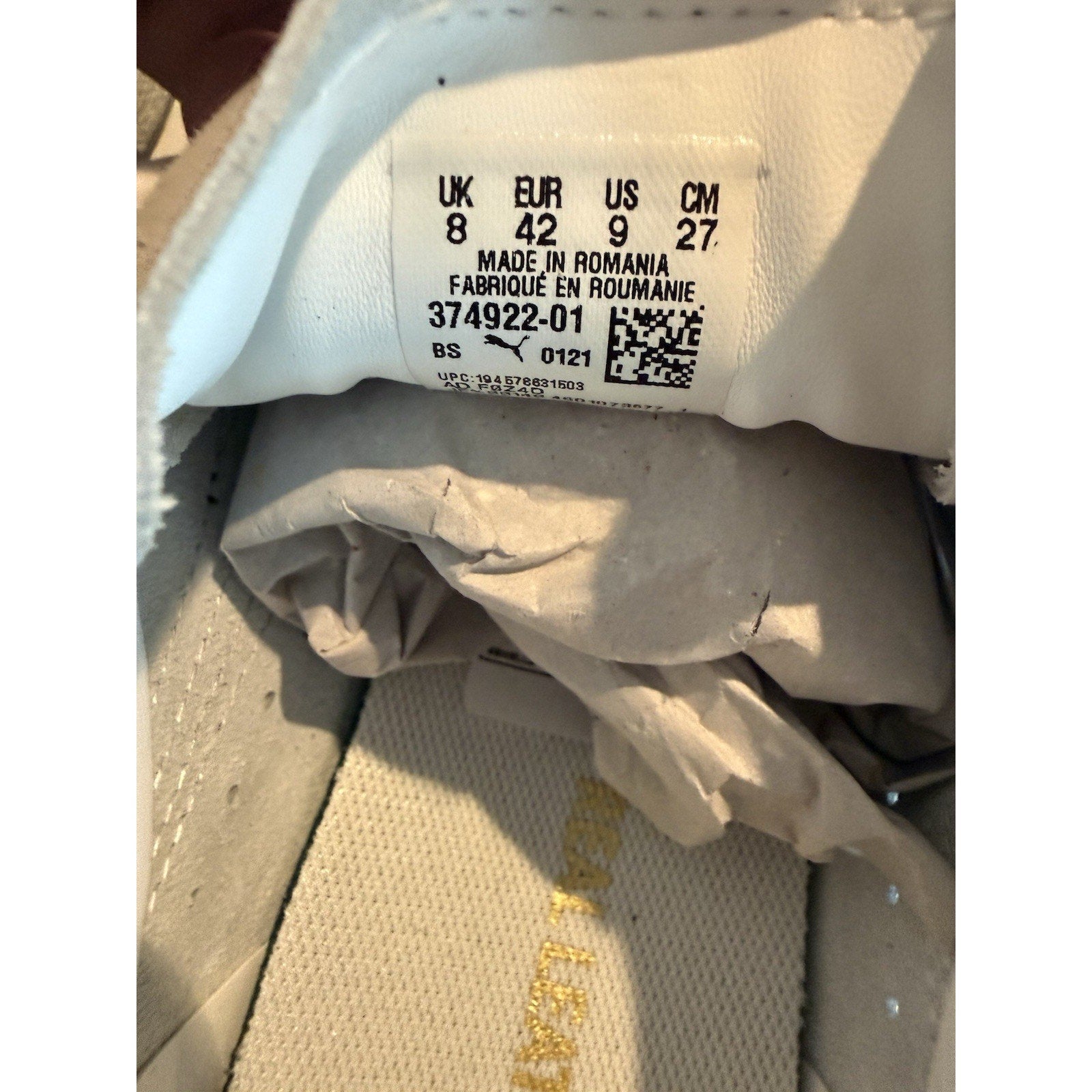 Size 9 - Puma Basket Vintage White Black
