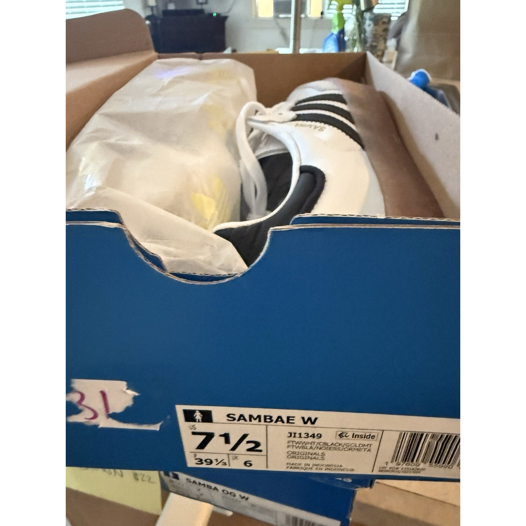 Size 9 - Puma Basket Vintage White Black
