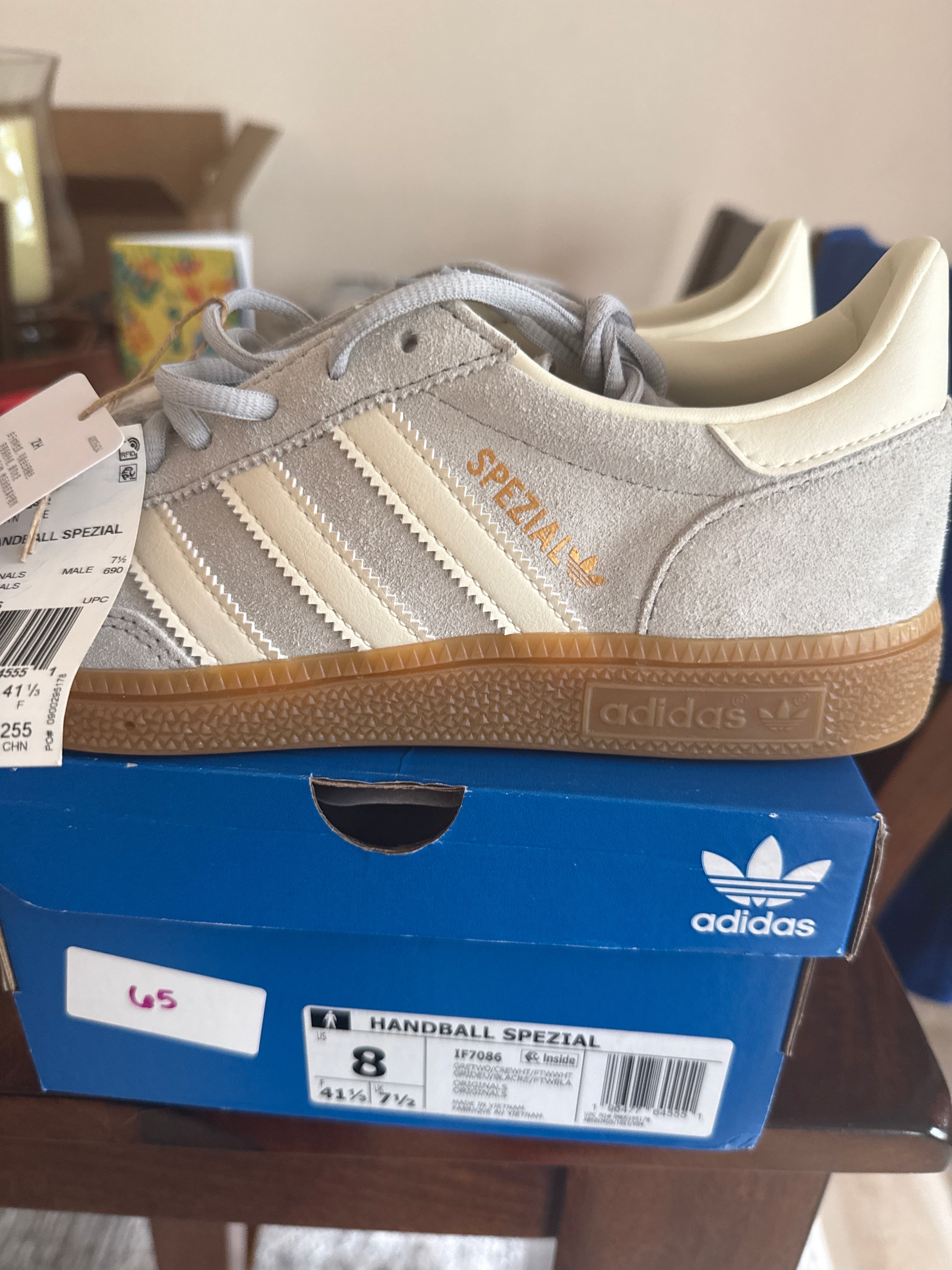 adidas Handball Spezial IF7086 Grey White Gum Suede Men’s 8 Women’s 9 NEW