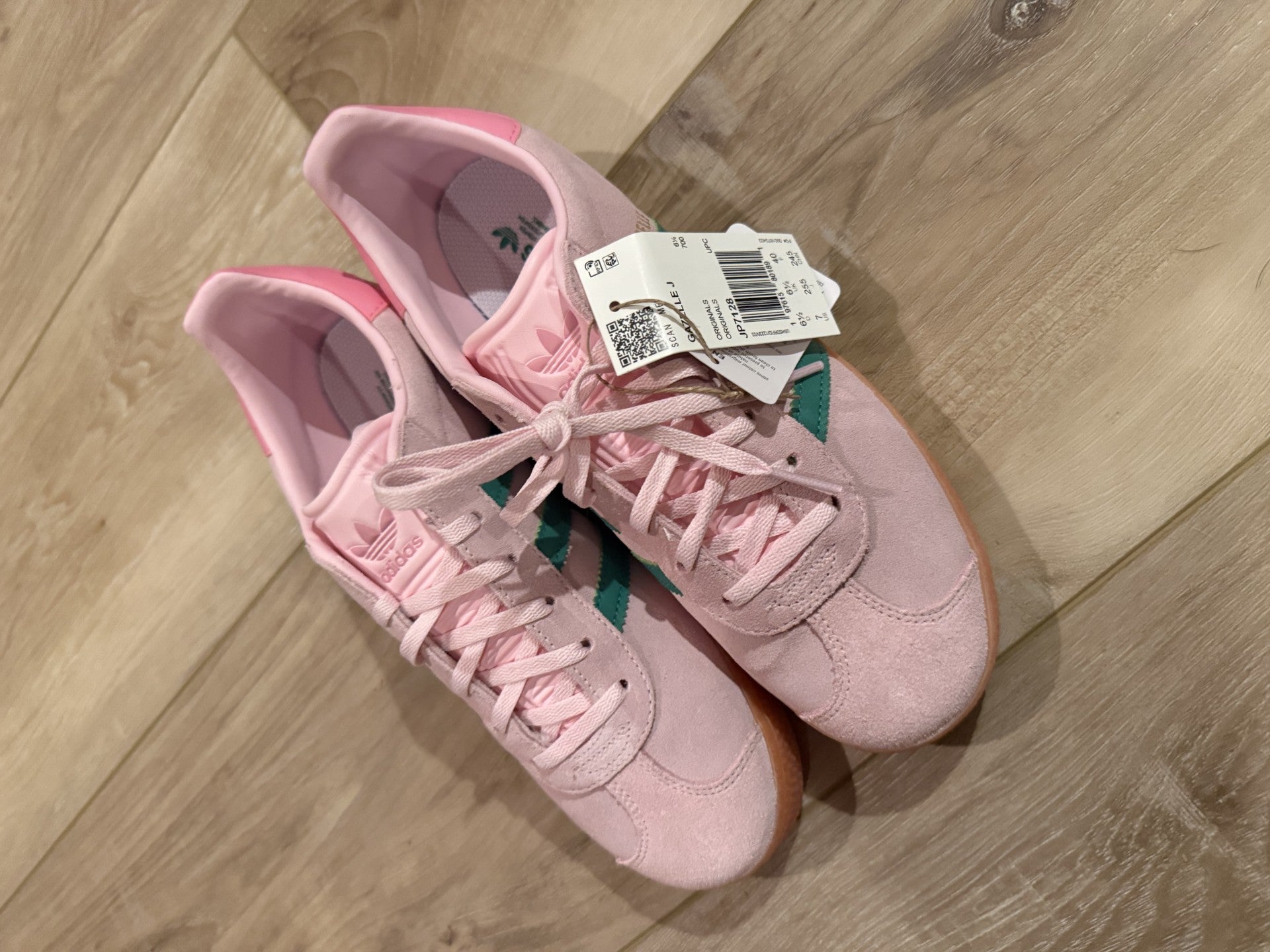 adidas Gazelle JP7128 Pink Green Gum Sole Women’s Size 7 🔥 Rare Colorway DS